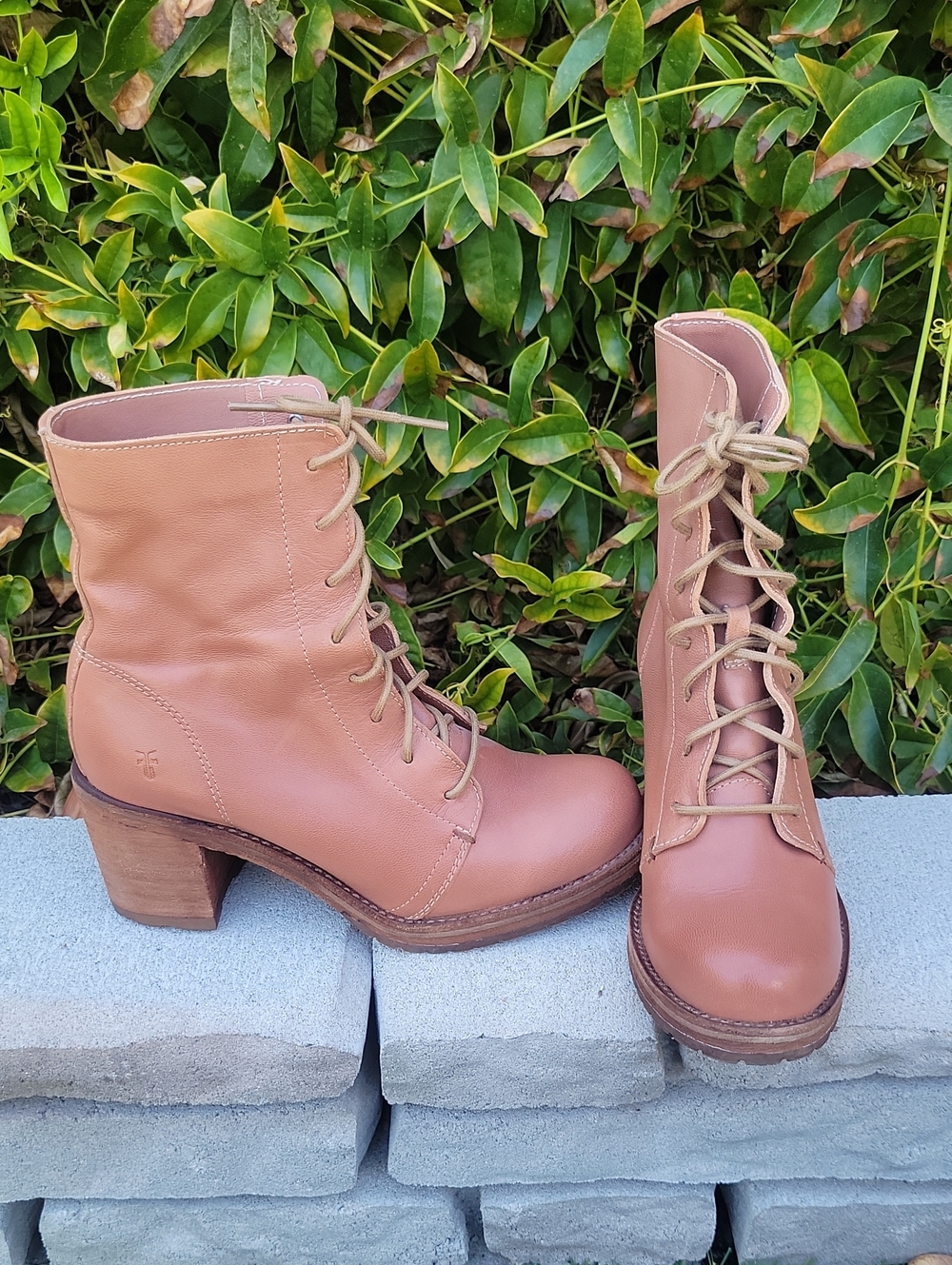 Frye Karen Combat Boots Cognac/Tan Leather Lace-Up Block Heel Sz 6